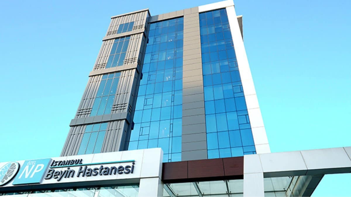 مستشفى NPİSTANBUL لأمراض الدماغ: ريادة الطب النفسي والعصبي في تركيا