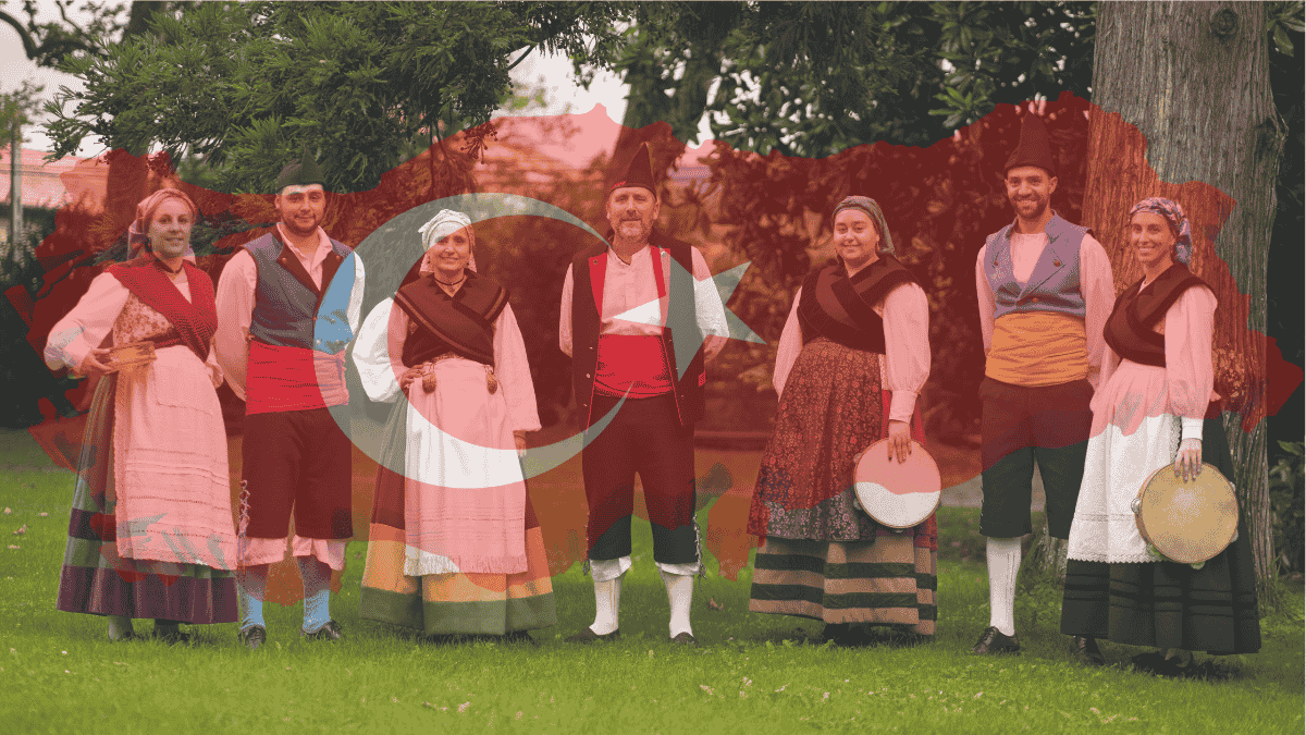 كم عدد سكان تركيا؟ و كم نسبة الزيادة؟ و كم تشكل نسبة الإناث؟ و كم عدد الأجانب في تركيا؟